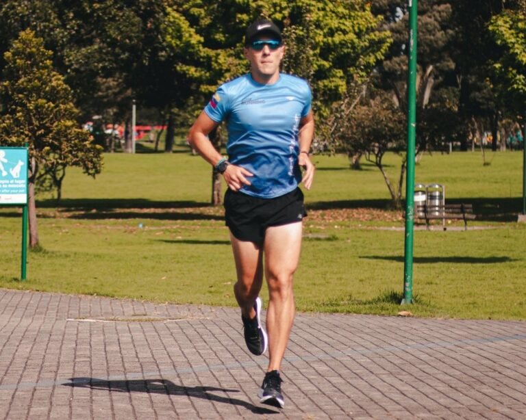 Henri Forcella corriendo